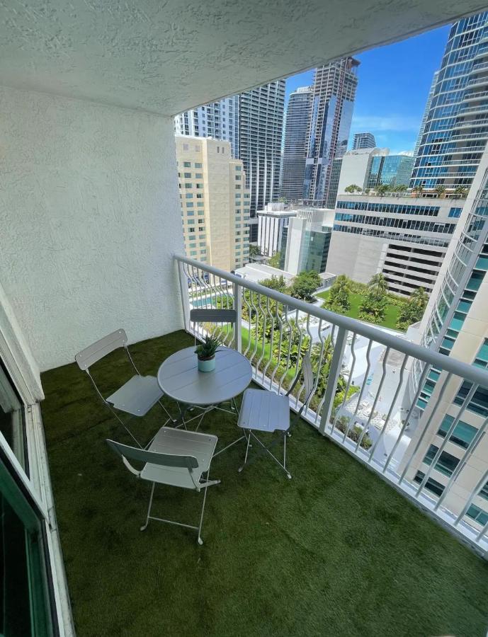 Studios In Brickell With Pool, Gym, Free Parking And Game Room Miami Zewnętrze zdjęcie
