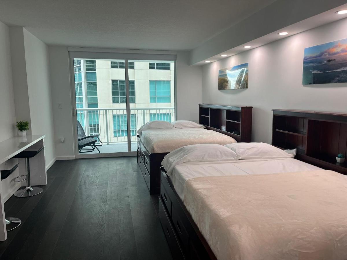 Studios In Brickell With Pool, Gym, Free Parking And Game Room Miami Zewnętrze zdjęcie