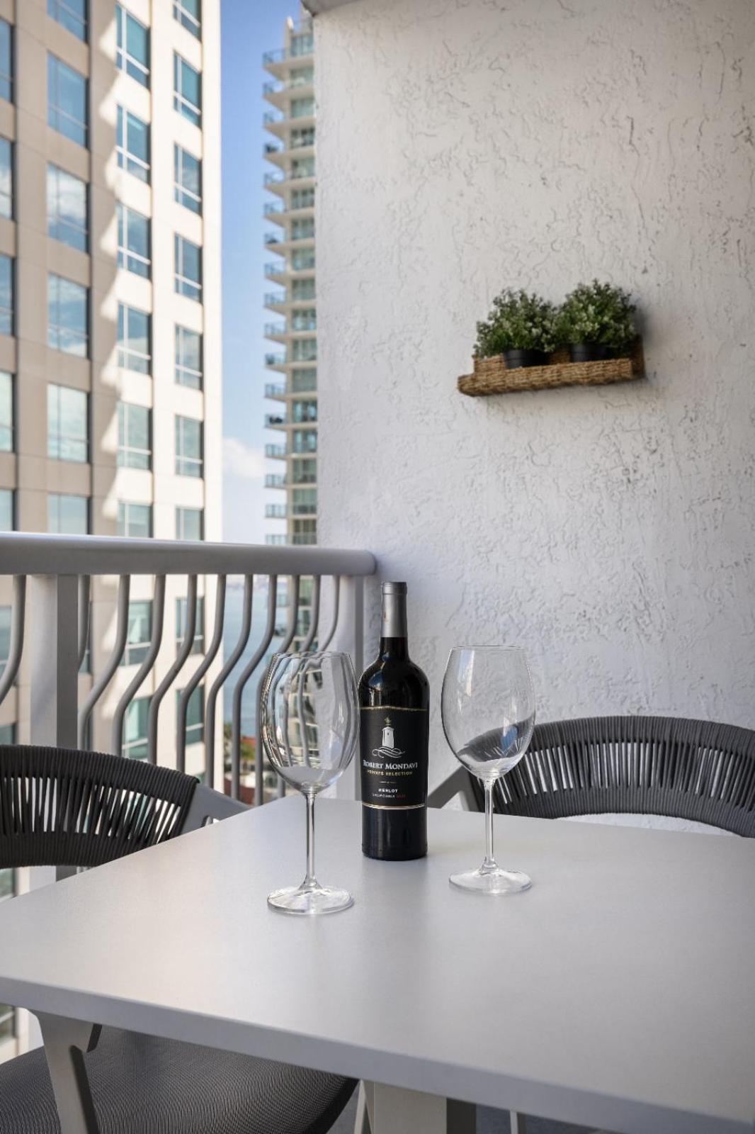 Studios In Brickell With Pool, Gym, Free Parking And Game Room Miami Pokój zdjęcie