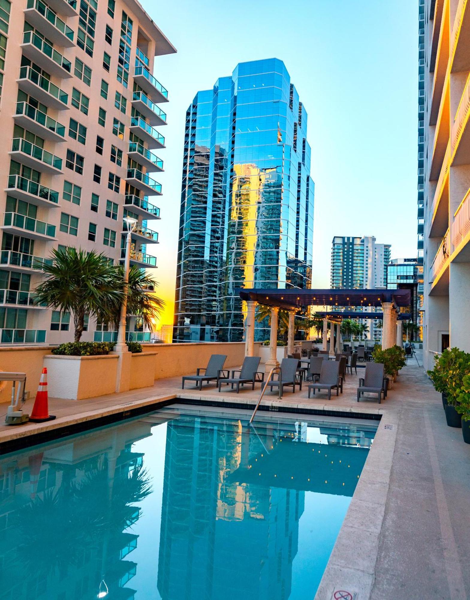 Studios In Brickell With Pool, Gym, Free Parking And Game Room Miami Zewnętrze zdjęcie
